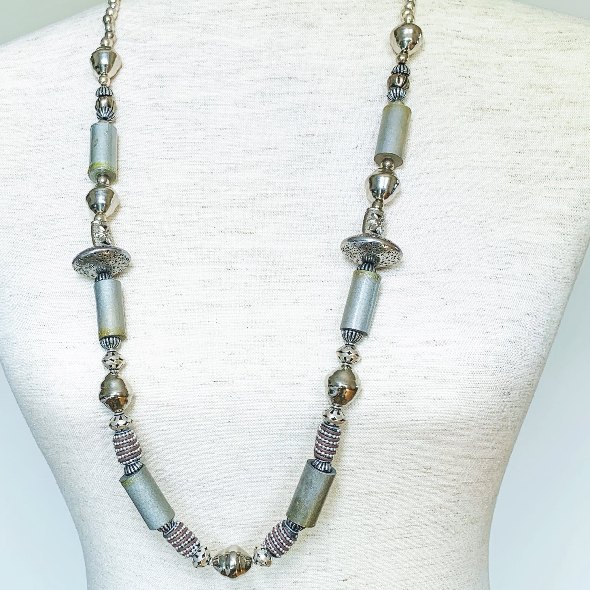 Bold Silver color Necklace - Image 3