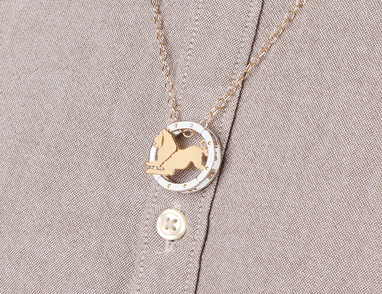 Lion of Judah Gold Pendant - Image 5